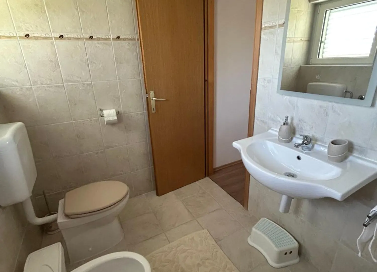 Apartment Kix 라브 0*,